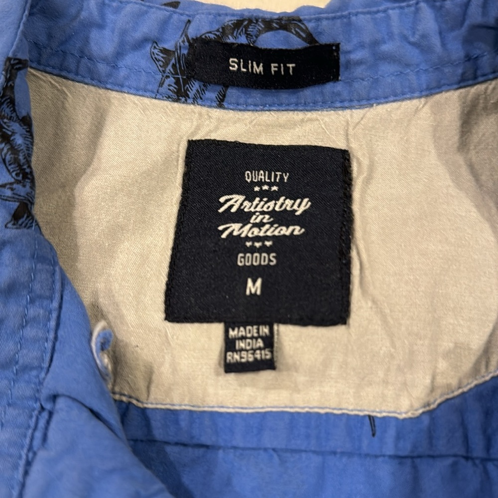 Shark button down - Picture 3 of 3